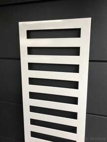 Designovy elektricky koupelnovy radiator s LCD - 18