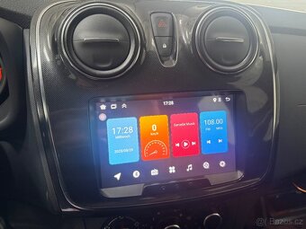 Dacia Sandero 1.0 benzín 54kw 2018 klima NAVI + nová STK - 18