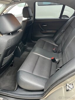 BMW 3 e90 320d 120 kw - 18