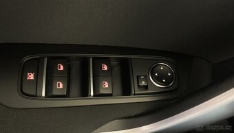 Kia Ceed 1,6T-GDi, ČR, 1.MAJ. - 18