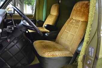 Dodge Tradesman 200 (1974) - 18
