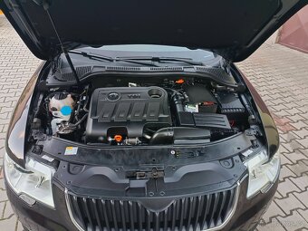 Superb 2.0 Tdi 125 kW DSG combi panorama - 18
