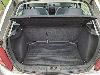 FABIA 1,4 16V 55 KW SERVO EL OKNA - 18