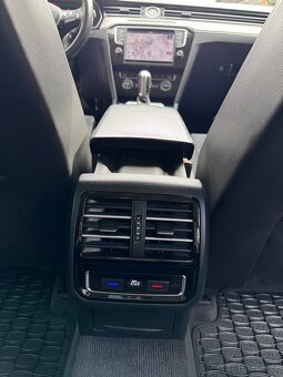 Volkswagen Passat 2.0 TDI, 4x4 - 1.majitel, garážovaný - 18