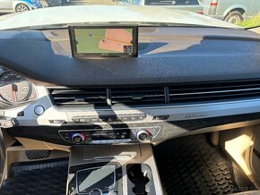 Audi Q7 3.0TDI 7MIST VADA MOTORU CENA JE S DPH - 18