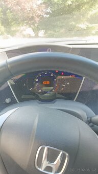 Honda Civic 8g 1.8 - 18