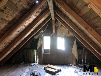 Prodej rodinného domu o velikosti 265 m2 na pozemku o veliko - 18