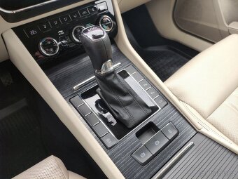 Škoda Superb TDi DSG MATRIX WEBASTO CANTON KAMERA TAŽNÉ - 18