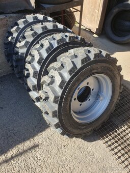 Kola UNC - Novotný- Locust - 18