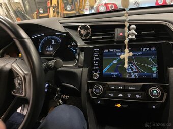 Prodám Honda Civic,, výbava Elegance, 2021 - 18