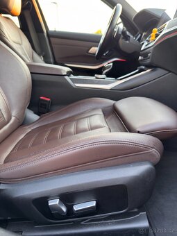 BMW 330xi xDrive Luxury - 18