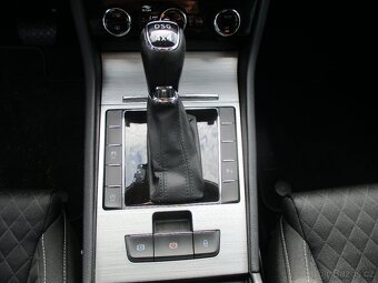 ŠKODA SUPERB 2,0TDi 147kw DSG Sport 4X4 LED 2020 - 18