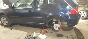 Golf 4  1.4 V - 18