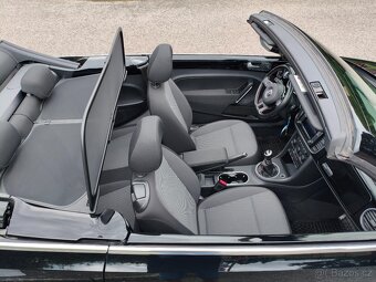 Volkswagen Beetle 1.2 TSI 77Kw CUP Cabrio r.v.2015 - 18