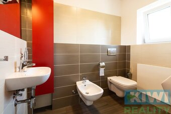 Prodej, rodinný dům 300 m2, pozemek 831 m2, Šenov - 18