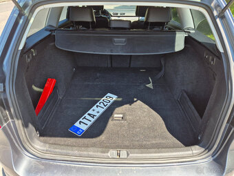 VW Passat B7 Variant 2.0TDI 103kw,DSG,tažné,alcantara,2011 - 18