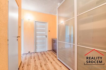 Prodej bytu v os. vlast. 2+1+prostorná lodžie/54 m2 na ul. C - 18