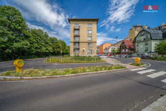 Prodej bytu 2+1, 56 m², Karlovy Vary, ul. Vítězná - 18