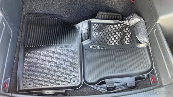 Škoda Fabia Combi 1.0 TSI 70kW, r.v. 2022 - 18