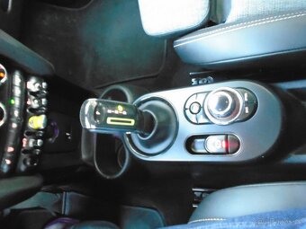 Mini Cooper S 135kw elektro,7900km,model 2024,529000kc - 18