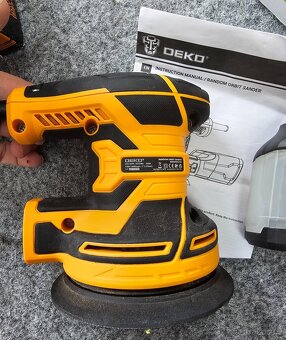 Hitachi aku nářadí-vrtačky, světlo a nabíječka,xiaomi vysava - 18