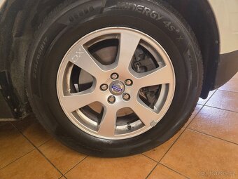 Volvo XC60 2,4d 120kW D4 4x4 AT - 18