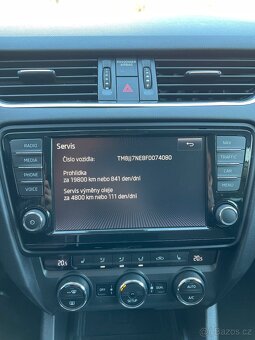 Škoda Octavia Combi 2.0 TDI Elegance DSG - 18