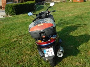Suzuki Burgman 125 - 18