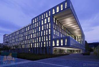 Pronájem kanceláře (315 m2), ul. Karolinská, Praha 8 - Karlí - 18