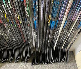 Hokejky WARRIOR, CCM, BAUER - 18