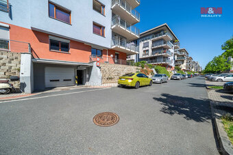 Prodej bytu 3+kk, 82 m², Praha, ul. Jana Přibíka - 18