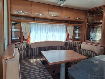 Karavan HOBBY 560, palandy - 18