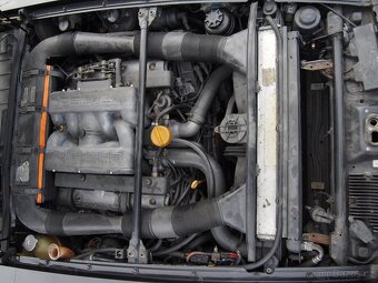 Porsche 928 S4 1991 po GO motoru, krásné, málo najeto 87 500 - 18