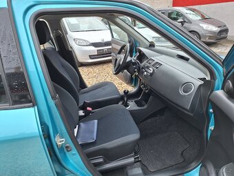 Suzuki Swift 1.3i 68KW Tažné zař. klima, S.Kniha - 18