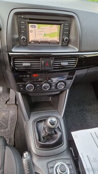 MAZDA CX 5 BENZÍN 2.0i 121 KW.1.MAJITEL.NEHAVAROVÁNO.8x ALU. - 18