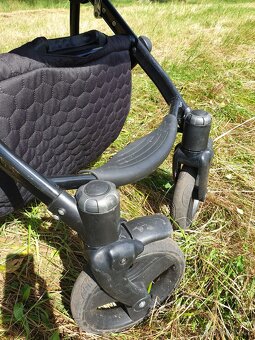 Prodám krásný kočárek Junama dvojkombinace - 18