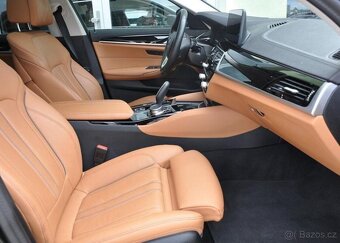 BMW Řada 5 530d xD LUXURY ZÁRUKA LASER - 18