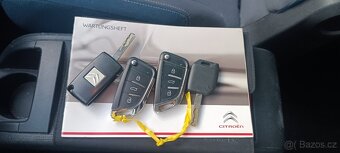 Citroen Berlingo 1,6-80kw-benzín-7míst - 18