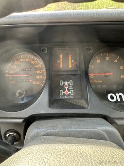 Prodame sve chaluparske Mitsubishi Pajero plnne funkcni - 18