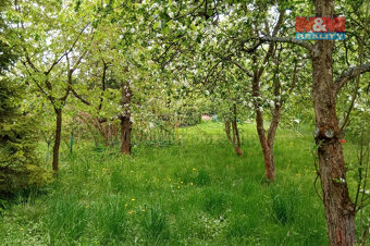 Prodej zahrady s chatou, 821 m², Mezina - 18