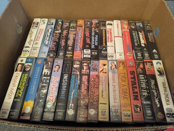 VHS kazety - 18