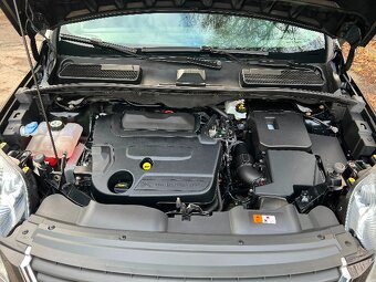 FORD KUGA 2,0TDCi 4x4 CHAMPIONS LEAGUE - 18