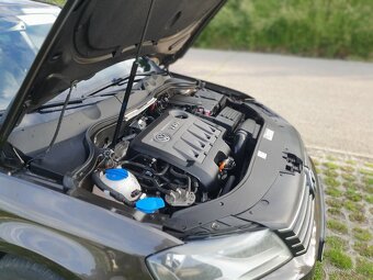 VW Passat B7 2.0 TDi, ORIG. TAŽNÉ, SENZORY, NAVI, SERVIS VW. - 18