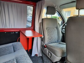 VW Transporter T5 s přestavbou na kempování - 18