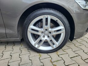 Audi A6 Avant 3,0 TDI quattro S-tronic rok 2014 - 18