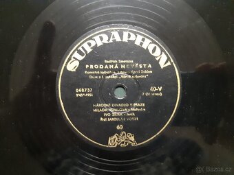 Gramofon, rádio, desky - 18