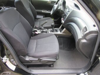 SUBARU FORESTER 4x4 2.0i 110kw r.2012 nový v čr.po 1.maj,DPH - 18