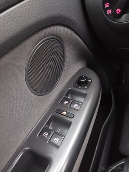 VW Golf Plus Highline 1.9 TDI -- 162 000 km - - 18