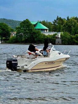 Quicksilver 540 Cruiser kajutová loď + Mercury 90PS - 18