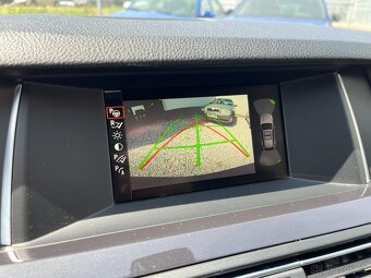 BMW F11 520D - 18